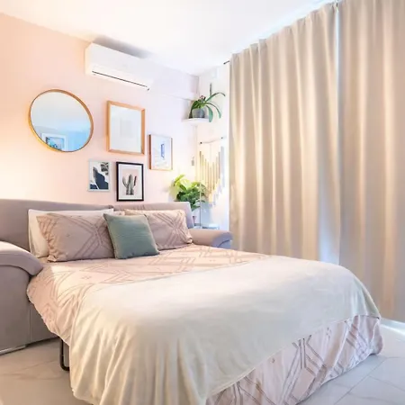 Apartment Duplex Penthouse With 3-bedrooms And Terrace, Close To The Sea Gzira