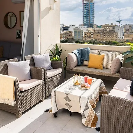 Apartamento Duplex Penthouse With 3-bedrooms, 2 Sofa Beds And Terrace, Close To The Sea
