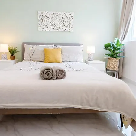 Duplex Penthouse With 3-Bedrooms And Terrace, Close To The Sea *