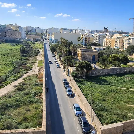 Apartment Duplex Penthouse With 3-Bedrooms And Terrace, Close To The Sea *